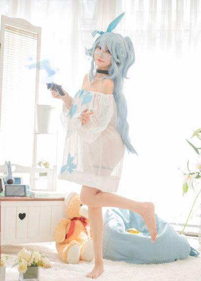 欧美日韩三上_720迅雷电影在线