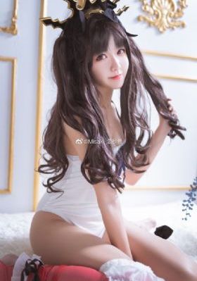 欧美化妆品美女_蓝光电影全集观看